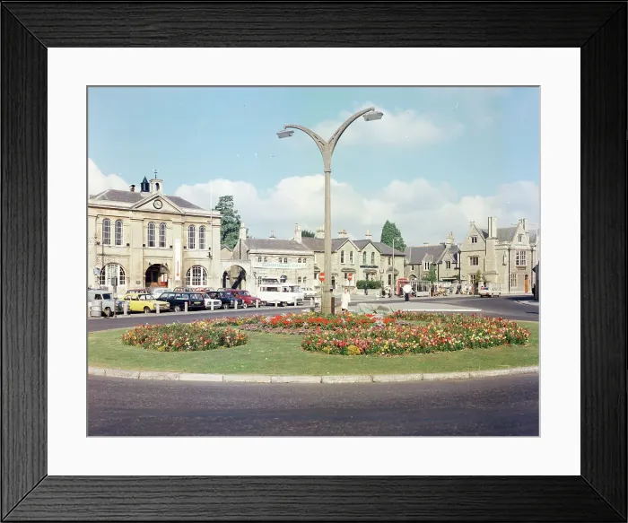 Framed Print : The Town Hall, Trowbridge Framed Print : The Town Hall, Trowbridge