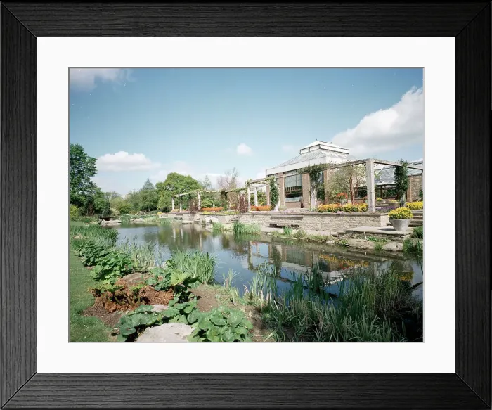 Framed Print : Queen's Park, Swindon Framed Print : Queen's Park, Swindon