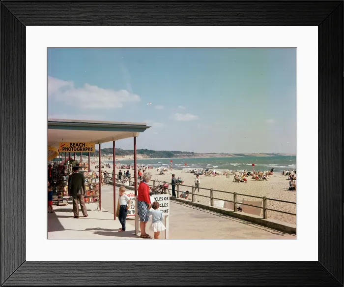 Framed Print : Avon Beach, Mudeford Framed Print : Avon Beach, Mudeford
