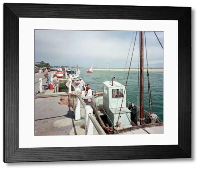 Framed Print : The quay and Run, Mudeford Framed Print : The quay and Run, Mudeford