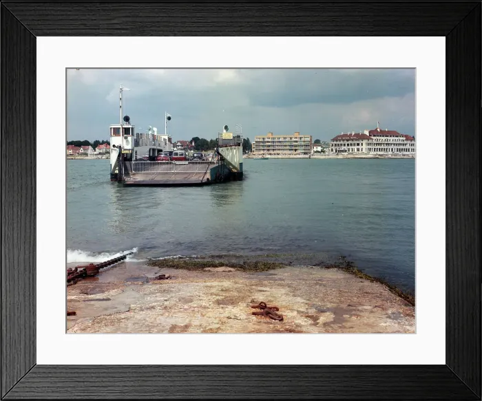Framed Print : The Shell Bay to Sandbanks ferry, Sandbanks Framed Print : The Shell Bay to Sandbanks ferry, Sandbanks