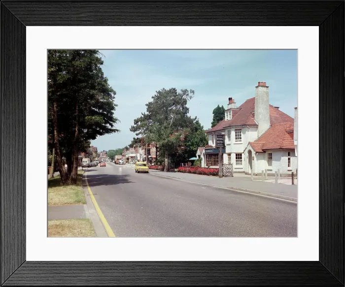 Framed Print : Station Road and Rydal Hotel, New Milton Framed Print : Station Road and Rydal Hotel, New Milton