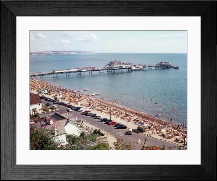 Framed Print : The pier and promenade, Shanklin, Isle of Wight Framed Print : The pier and promenade, Shanklin, Isle of Wight