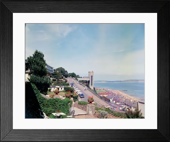 Framed Print : East Cliff promenade from Keat's Green, Shanklin, IOW Framed Print : East Cliff promenade from Keat's Green, Shanklin, IOW