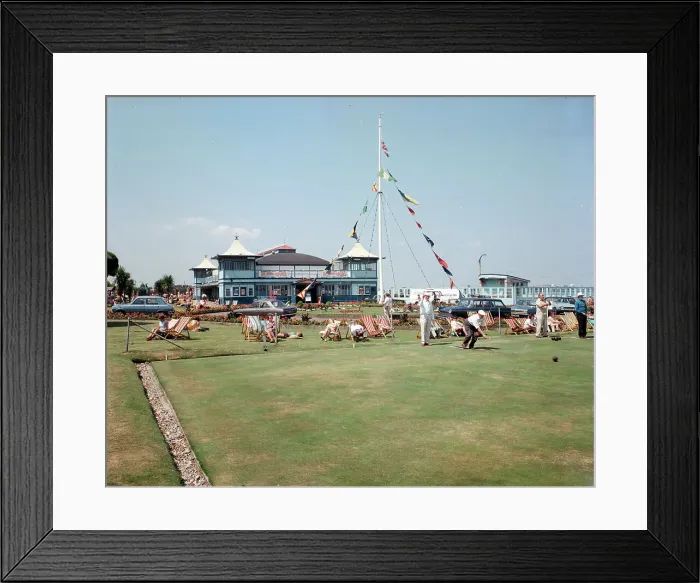 Framed Print : Bowling Green and Summer Theatre, Ryde, Isle of Wight Framed Print : Bowling Green and Summer Theatre, Ryde, Isle of Wight