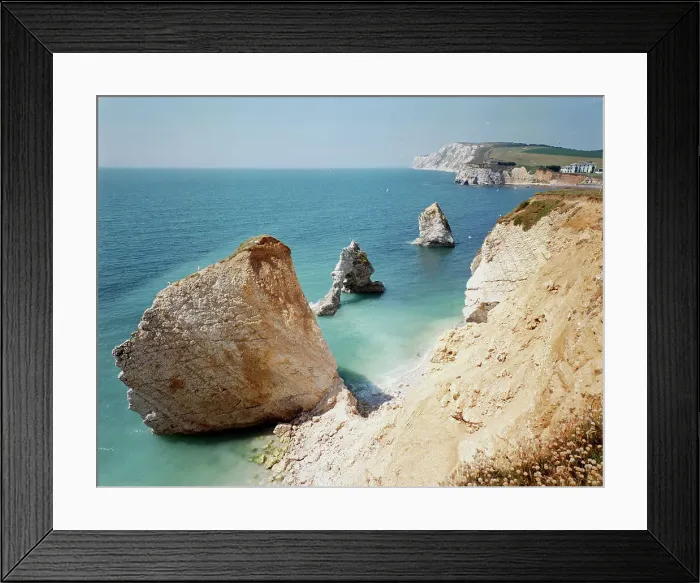 Framed Print : The Stag and Arched Rocks, Freshwater Bay, Isle of Wight Framed Print : The Stag and Arched Rocks, Freshwater Bay, Isle of Wight