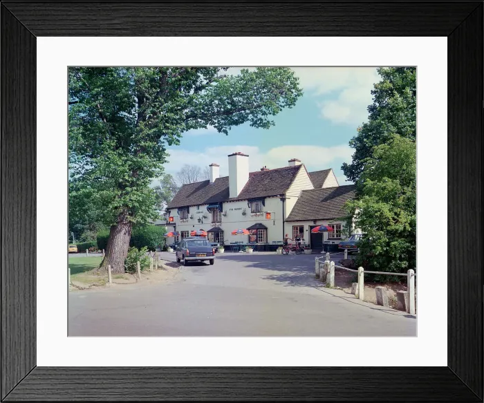 Framed Print : The Plough Inn, Worcester Park Framed Print : The Plough Inn, Worcester Park