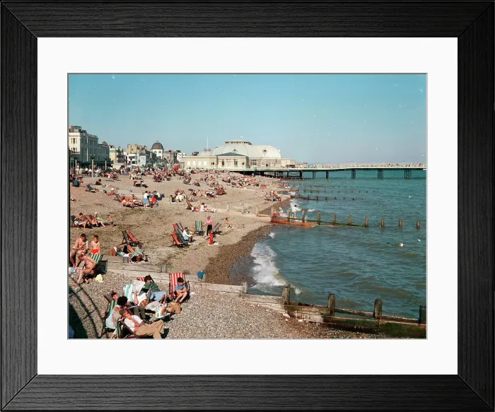 Framed Print : The beach and pier, Worthing Framed Print : The beach and pier, Worthing