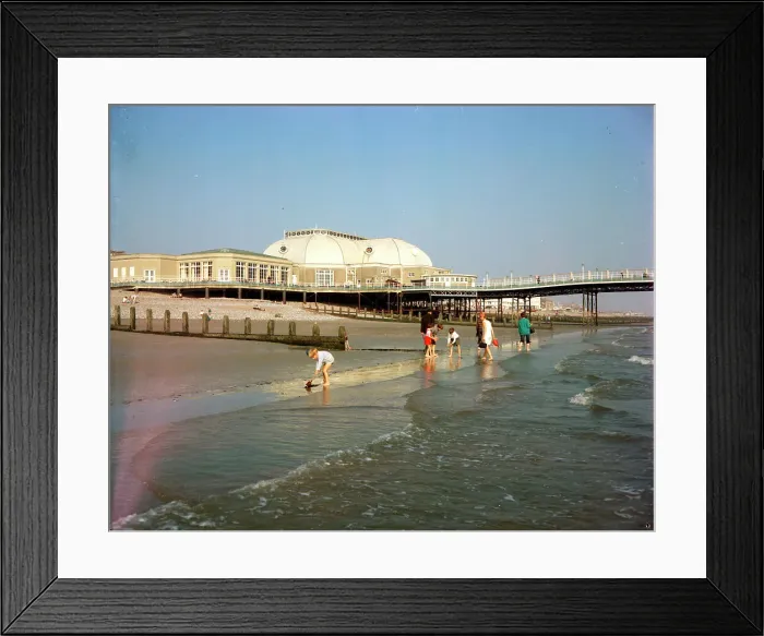 Framed Print : The beach and pier, Worthing Framed Print : The beach and pier, Worthing