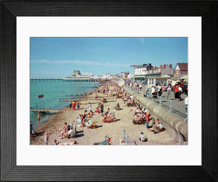 Framed Print : East sands and pier, Bognor Regis Framed Print : East sands and pier, Bognor Regis