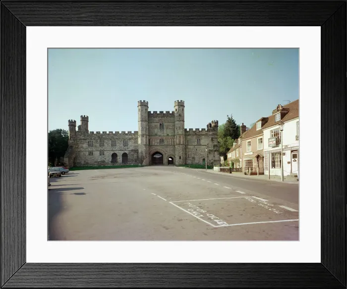 Framed Print : Market Place and Abbey Gate, Battle Framed Print : Market Place and Abbey Gate, Battle