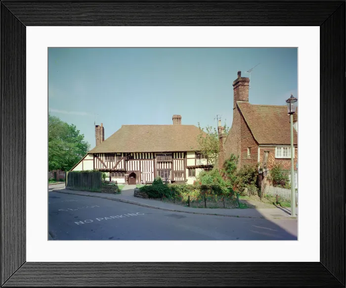 Framed Print : The Pilgrims Rest, Battle Framed Print : The Pilgrims Rest, Battle
