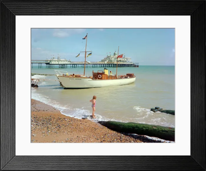 Framed Print : Pleasure boat and p[ier, Eastbourne Framed Print : Pleasure boat and p[ier, Eastbourne
