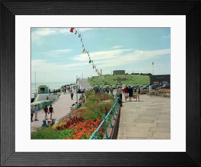 Framed Print : The Wish Tower, Eastbourne Framed Print : The Wish Tower, Eastbourne