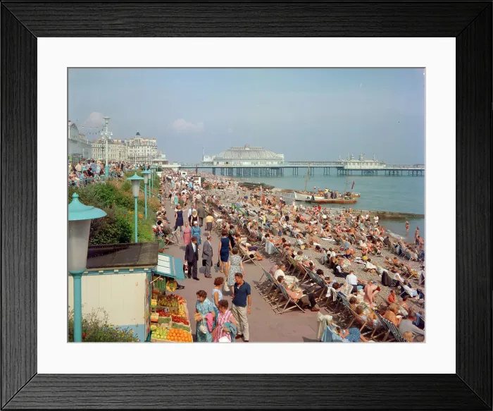Framed Print : Lower promenade, Eastbourne Framed Print : Lower promenade, Eastbourne
