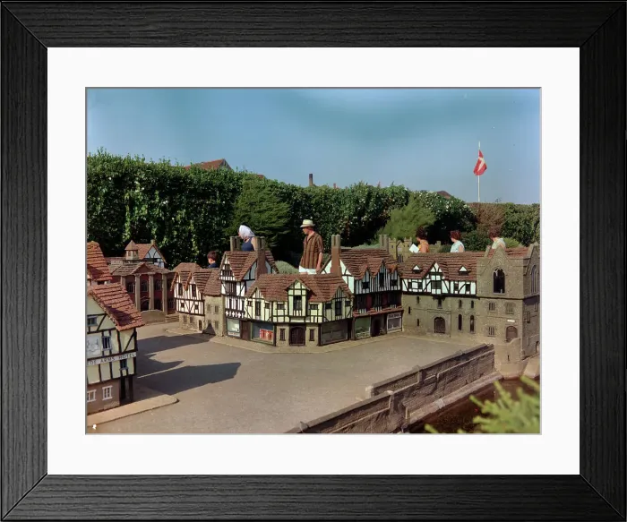 Framed Print : The Model Village, Hastings Framed Print : The Model Village, Hastings