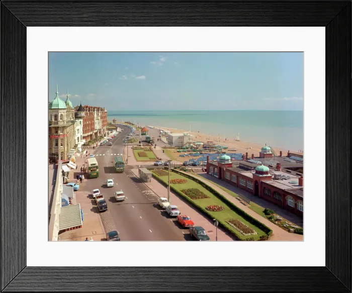 Framed Print : Marina Parade, Bexhill-on-Sea Framed Print : Marina Parade, Bexhill-on-Sea