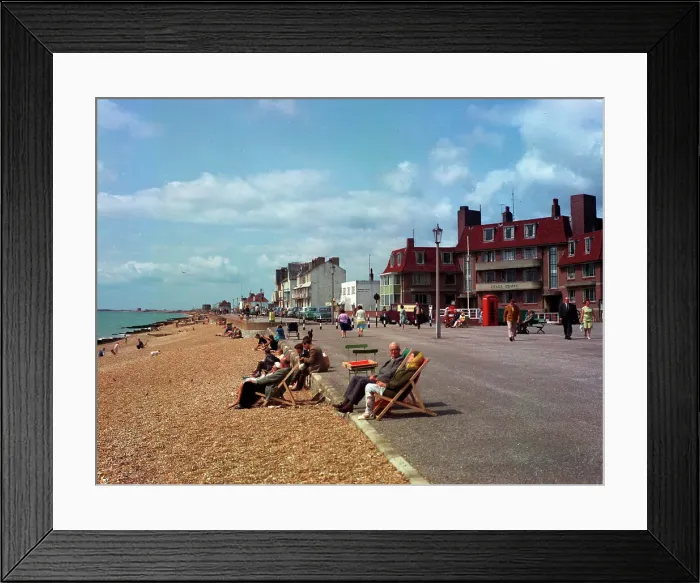 Framed Print : Marine Parade, Hythe Framed Print : Marine Parade, Hythe