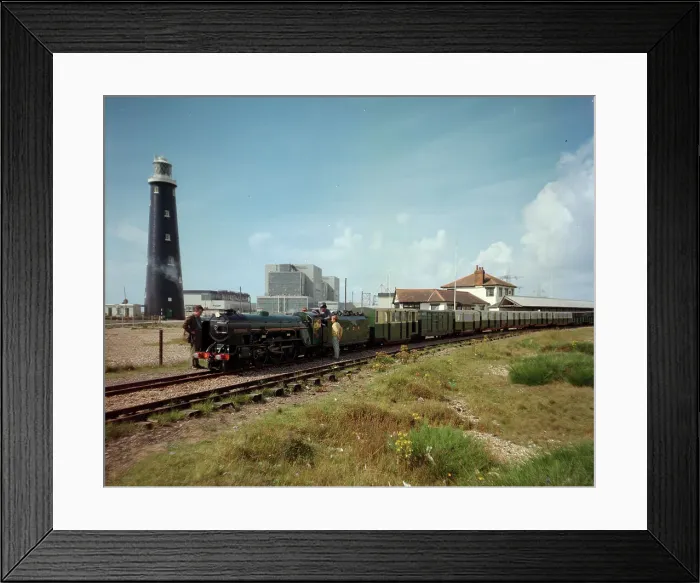 Framed Print : Southern Maid at Dungeness Station, RHDR Framed Print : Southern Maid at Dungeness Station, RHDR