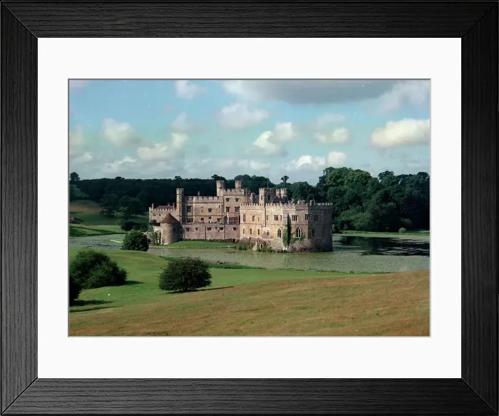 Framed Print : Leeds Castle, Maidstone Framed Print : Leeds Castle, Maidstone