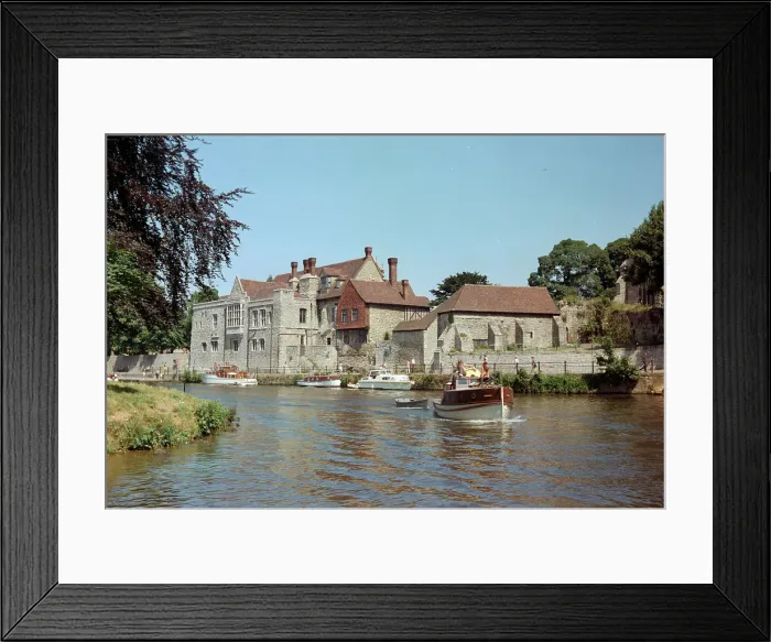 Framed Print : The Archbishop's Palace and River Medway, Maidstone Framed Print : The Archbishop's Palace and River Medway, Maidstone