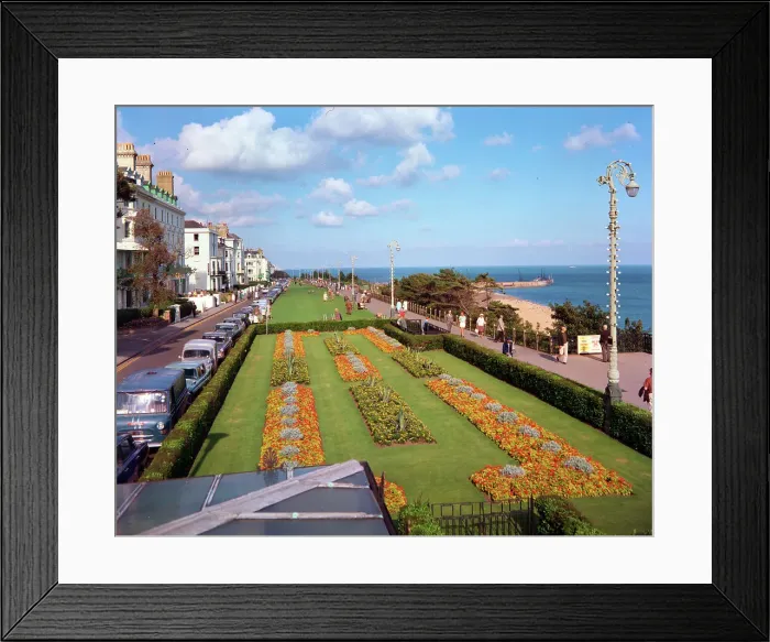 Framed Print : The Leas, Folkestone Framed Print : The Leas, Folkestone