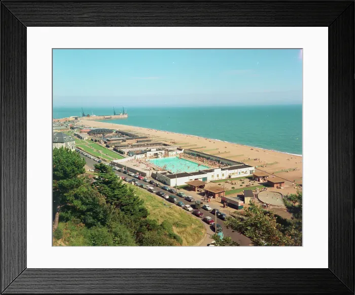 Framed Print : Marine Gardens, Folkestone Framed Print : Marine Gardens, Folkestone