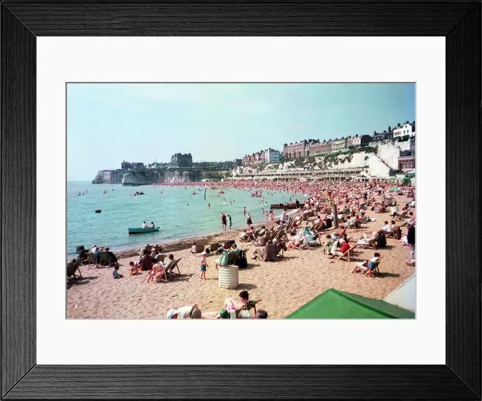 Framed Print : Viking Bay, Broadstairs Framed Print : Viking Bay, Broadstairs