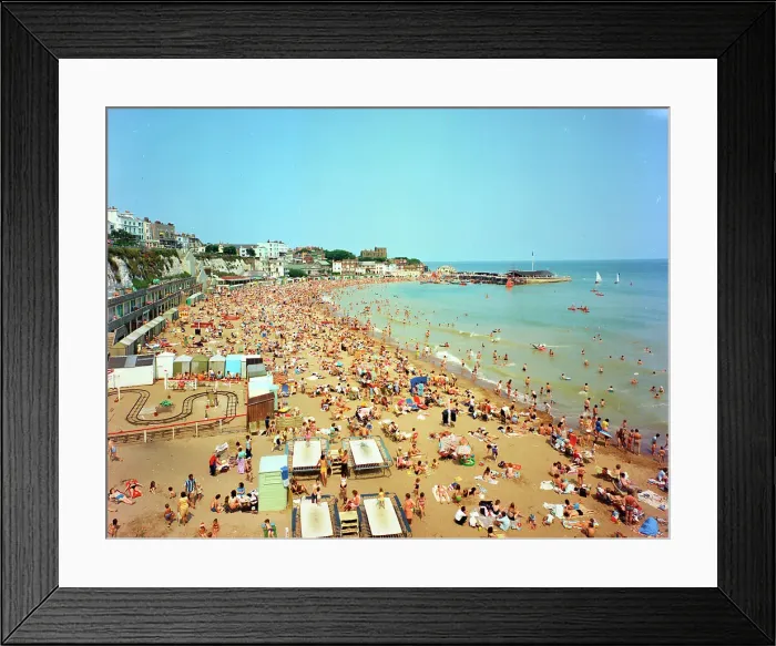 Framed Print : Viking Bay, Broadstairs Framed Print : Viking Bay, Broadstairs
