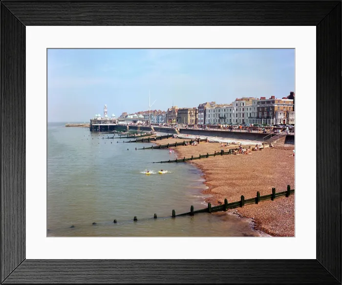 Framed Print : The beach and pier, Herne Bay Framed Print : The beach and pier, Herne Bay