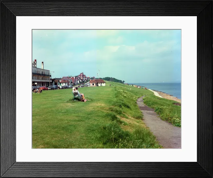Framed Print : The Slopes, Tankerton Framed Print : The Slopes, Tankerton