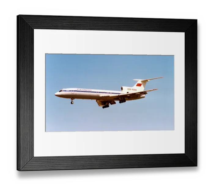 Framed Print : Tupolev Tu-154B-2 SSSR-85363 Framed Print : Tupolev Tu-154B-2 SSSR-85363