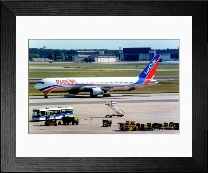 Framed Print : Boeing 767-352 (ER) CC-CDM Framed Print : Boeing 767-352 (ER) CC-CDM