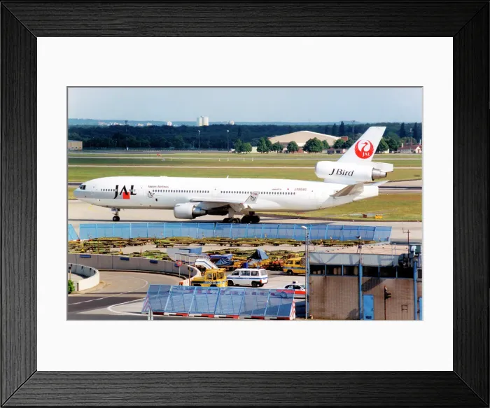 Framed Print : McDonnell Douglas MD-11F JA8586 White Stork Framed Print : McDonnell Douglas MD-11F JA8586 White Stork