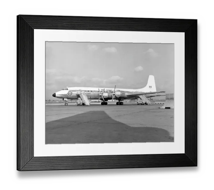 Framed Print : Canadair CC-106 Yukon 15928 Framed Print : Canadair CC-106 Yukon 15928