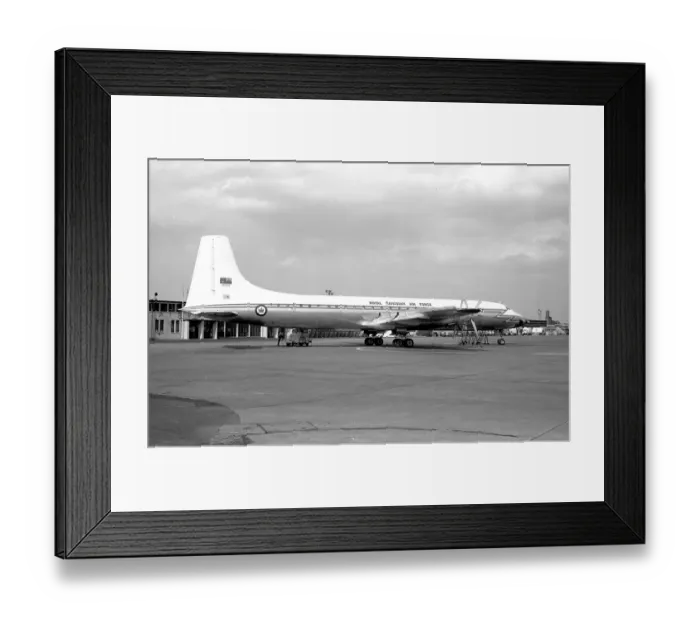 Framed Print : Canadair CC-106 Yukon 15929 Framed Print : Canadair CC-106 Yukon 15929