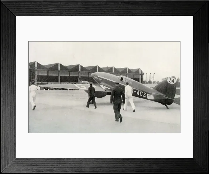 Framed Print : The De Haviland Comet DH88 Framed Print : The De Haviland Comet DH88