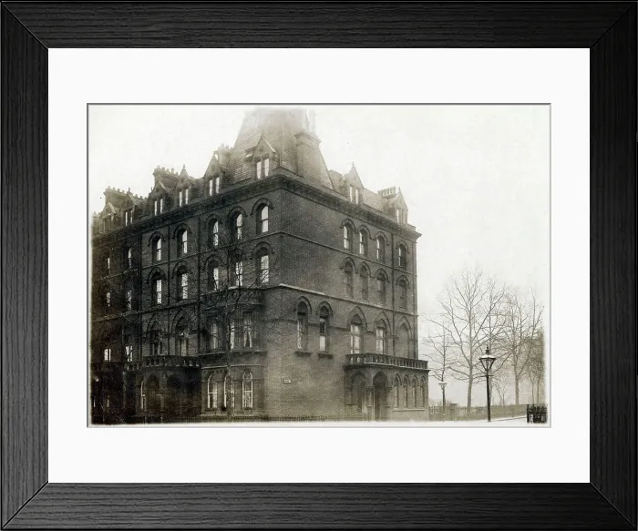 Framed Print : Lodging House - London Framed Print : Lodging House - London