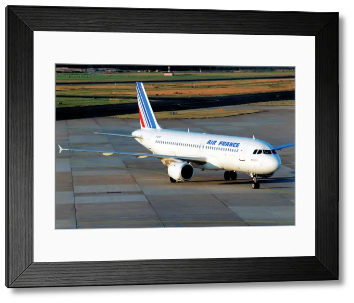 Framed Print : Airbus A320-211 F-GFKP Framed Print : Airbus A320-211 F-GFKP