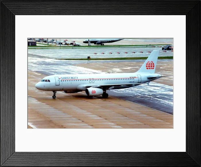 Framed Print : Airbus A320-231 EI-TLE Framed Print : Airbus A320-231 EI-TLE