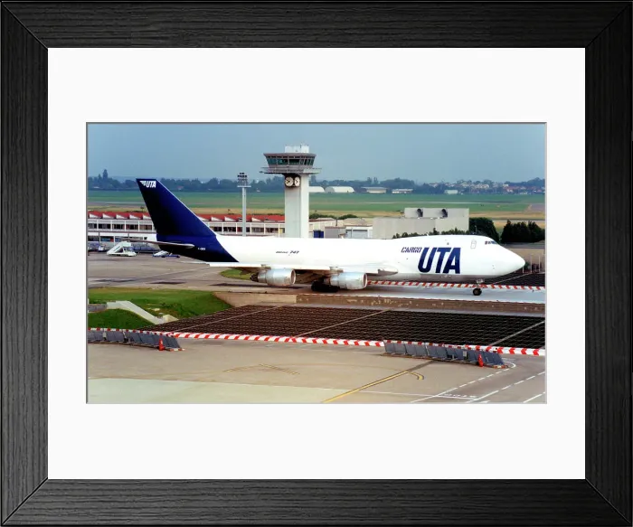 Framed Print : Boeing 747-2B3F F-GBOX Framed Print : Boeing 747-2B3F F-GBOX