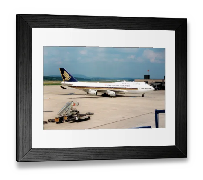 Framed Print : Boeing 747-412 (BCF) 9V-SMA Framed Print : Boeing 747-412 (BCF) 9V-SMA
