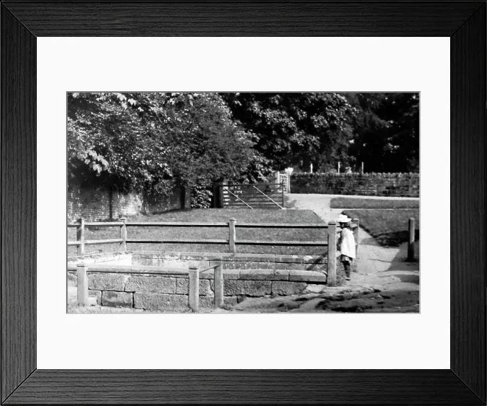 Framed Print : The Well, Berkswell near Solihull, early 1900s Framed Print : The Well, Berkswell near Solihull, early 1900s