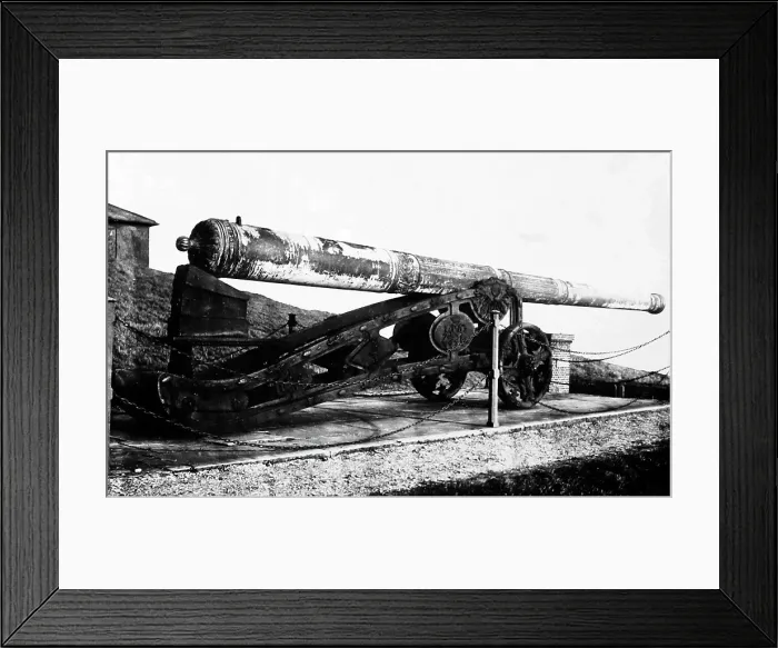 Framed Print : Queen Elizabeth's Pocket Pistol, Dover castle Framed Print : Queen Elizabeth's Pocket Pistol, Dover castle