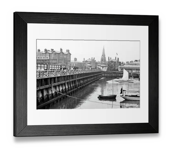 Framed Print : Lowestoft Harbour, Victorian period Framed Print : Lowestoft Harbour, Victorian period