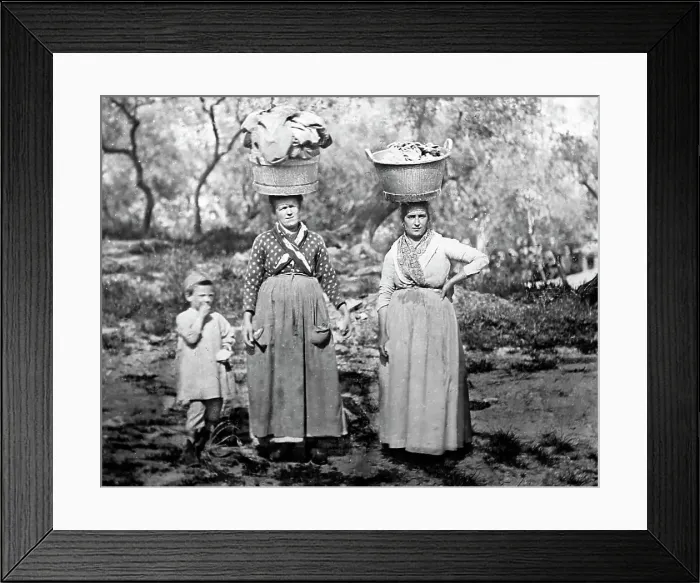 Framed Print : Women carriers, Sanremo, Italy, Victorian period Framed Print : Women carriers, Sanremo, Italy, Victorian period