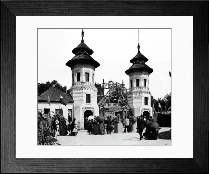 Framed Print : Javanese Pavilion, Exposition Universelle, Paris, 1889 Framed Print : Javanese Pavilion, Exposition Universelle, Paris, 1889
