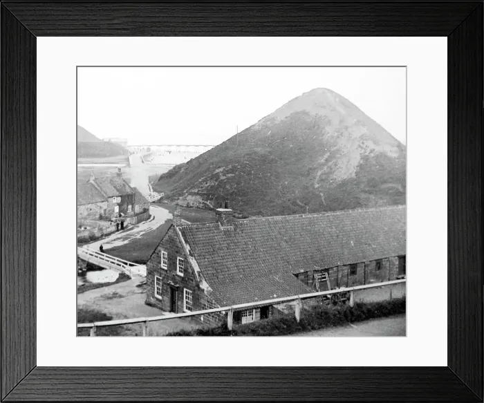 Framed Print : Cat Nab Hill, Saltburn, Victorian period Framed Print : Cat Nab Hill, Saltburn, Victorian period