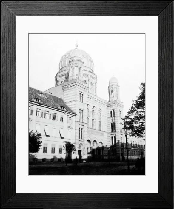 Framed Print : The Synagogue, Berlin, Germany, Victorian period Framed Print : The Synagogue, Berlin, Germany, Victorian period