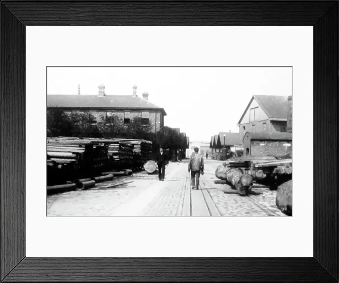 Framed Print : Main Road, Chatham Dock Yard, Victorian period Framed Print : Main Road, Chatham Dock Yard, Victorian period